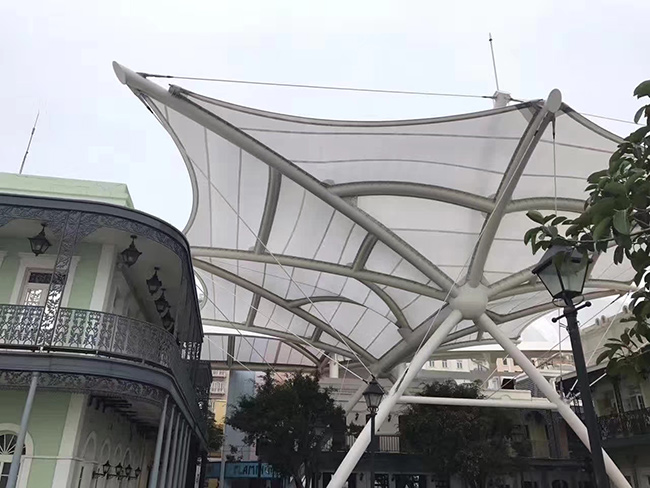 膜結(jié)構(gòu)遮陽罩棚